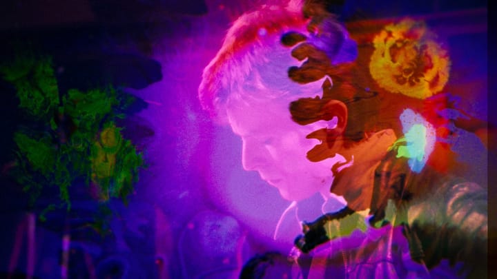 We are living in a Moonage Daydream